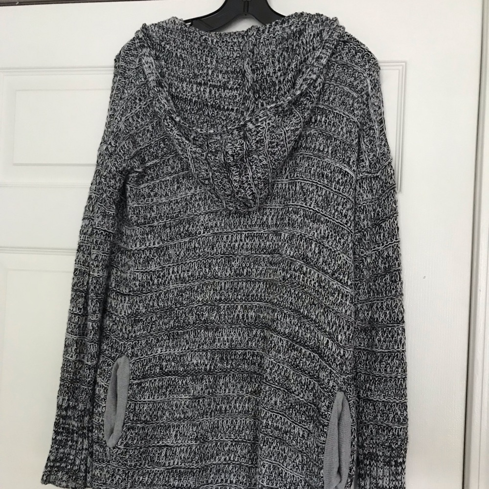 long B&W cardigan size S